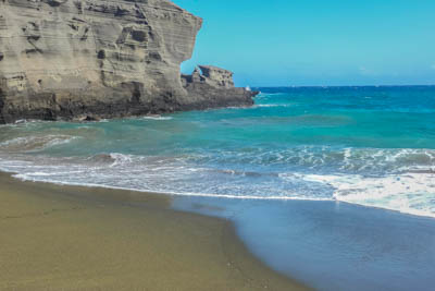 Photo Note Card: 
Green Sand Beach (Papakolea), with its sand made of olivene crysals,  was taken on the southern end of the Big Island, Hawaii
